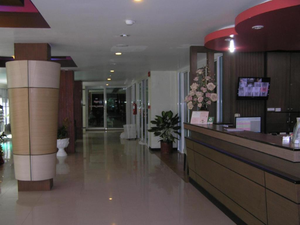 The Impress Khonkaen Hotel Khon Kaen Extérieur photo